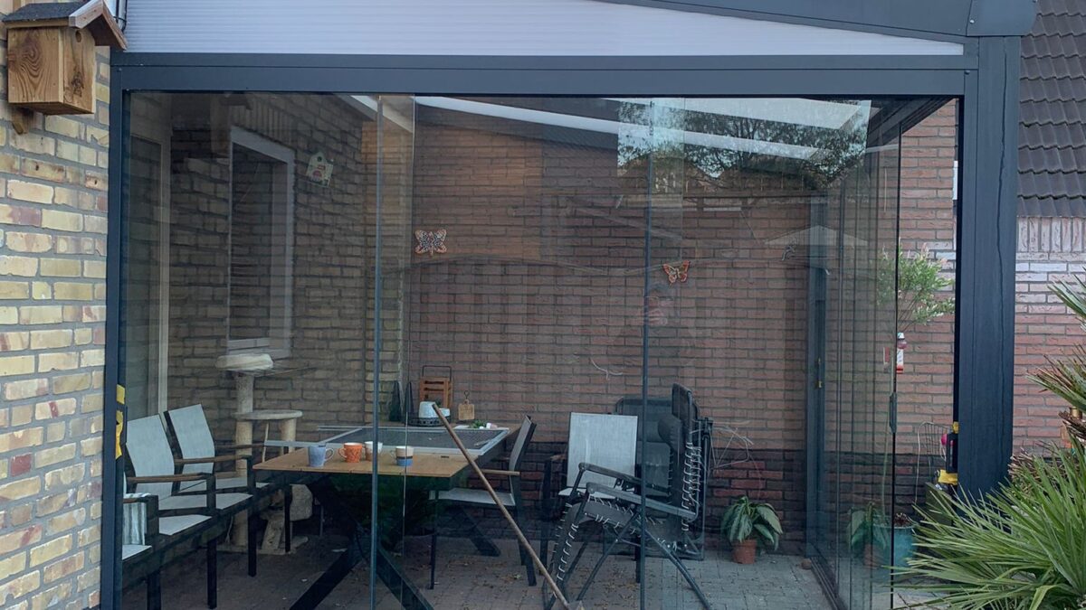 Glazen Schuifwand in Woud Sint-Michielsgestel