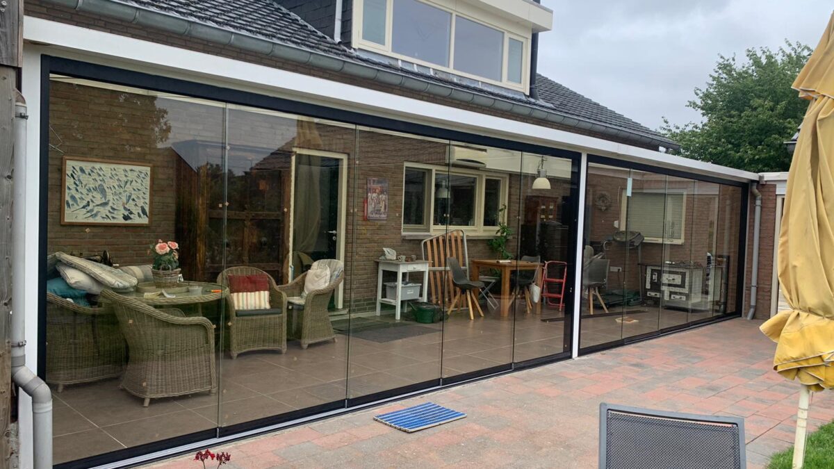 Glazen Schuifwand in Venlo | Handelsonderneming Adriaans