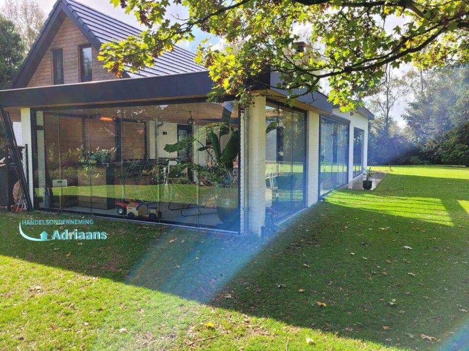 Glazen Schuifwand in Wanroij in Land van Cuijk